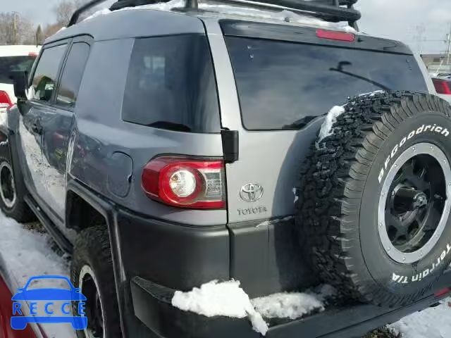 2013 TOYOTA FJ CRUISER JTEBU4BF9DK157294 image 2