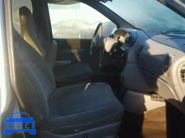 2000 CHRYSLER VOYAGER 2C4GJ25G7YR881357 image 4