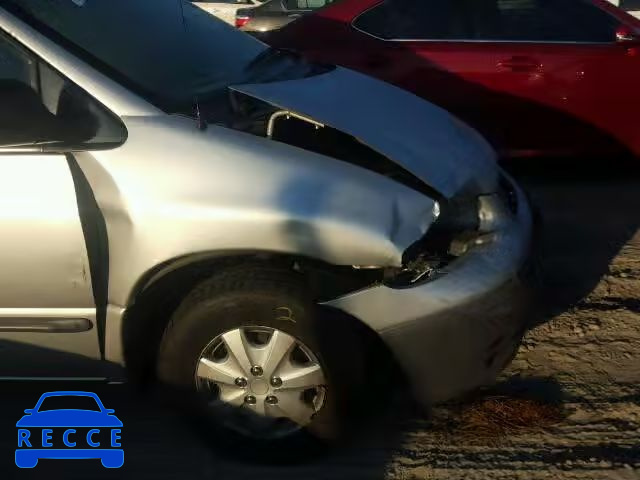 2000 CHRYSLER VOYAGER 2C4GJ25G7YR881357 image 8