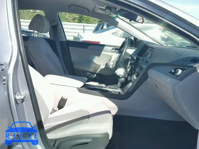 2017 HYUNDAI SONATA SE 5NPE24AF5HH505895 image 4