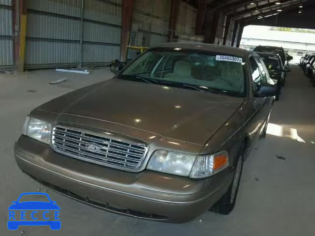 2003 FORD CROWN VIC 2FAFP71W63X220871 image 1