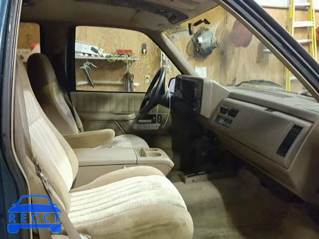 1993 GMC K1500 SUBU 1GKFK16K4PJ729372 image 4