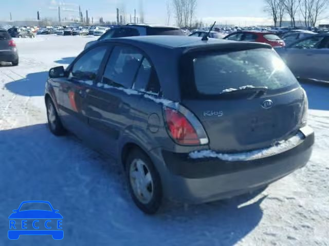 2006 KIA RIO5 KNADE163366098826 Bild 2