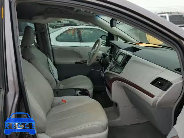 2014 TOYOTA SIENNA XLE 5TDYK3DC2ES473017 image 4