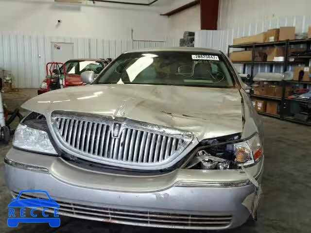 2007 LINCOLN TOWN CAR S 1LNHM81V17Y620105 зображення 8