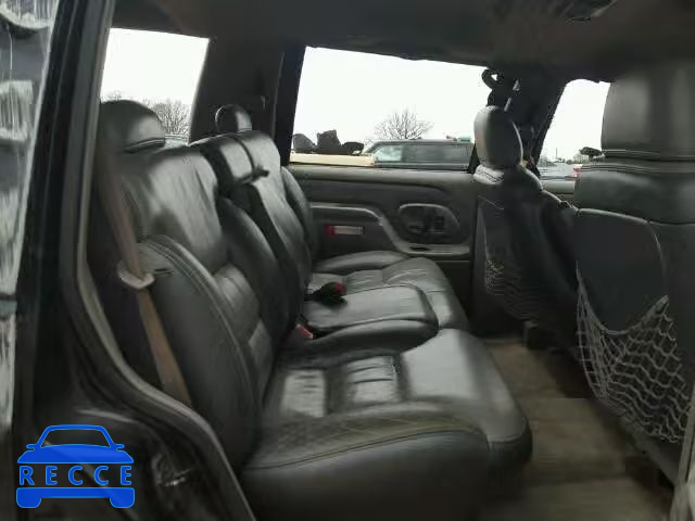 2000 CHEVROLET TAHOE C150 1GNEC13R6YR152117 image 5