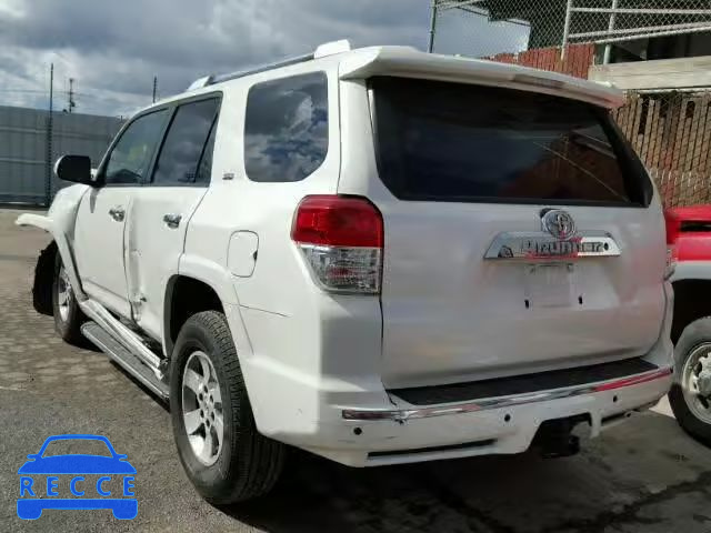 2013 TOYOTA 4RUNNER SR JTEZU5JR2D5048321 image 2