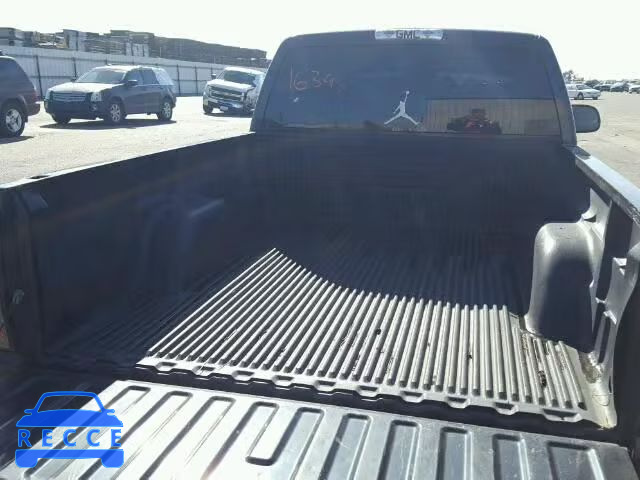2004 GMC SIERRA C15 1GTEC14X74Z239833 image 5