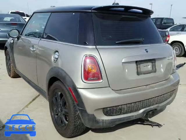 2010 MINI COOPER S WMWMF7C57ATZ73390 image 2