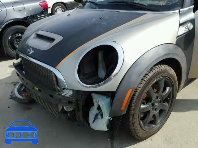 2010 MINI COOPER S WMWMF7C57ATZ73390 image 8