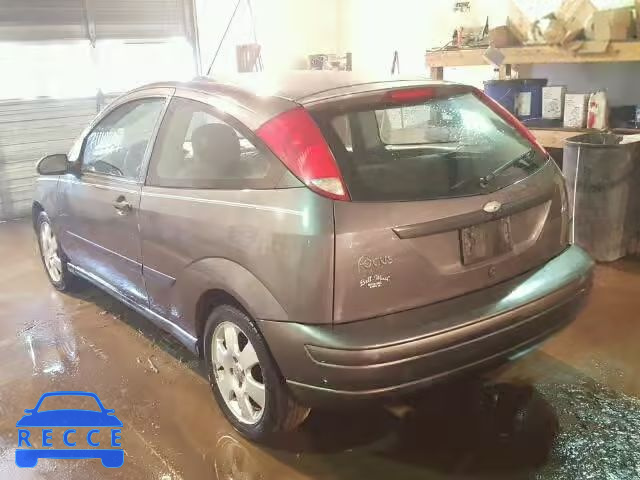 2002 FORD FOCUS ZX3 3FAFP31392R240592 image 2