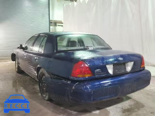 2003 FORD CROWN VICT 2FAHP74W43X220226 image 2
