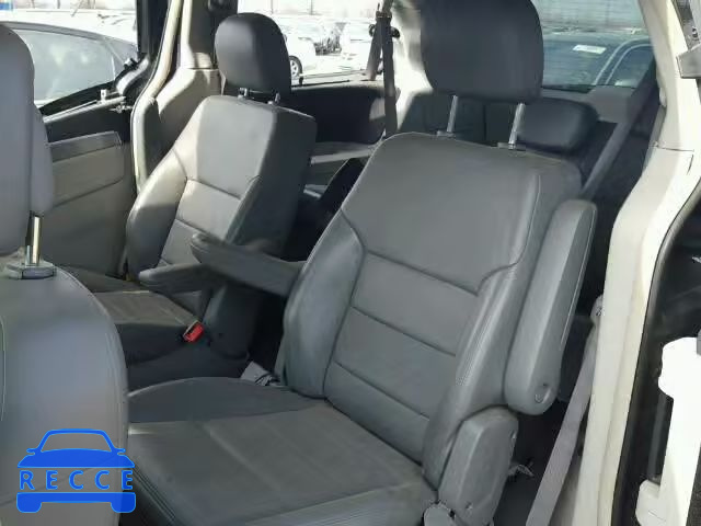 2010 VOLKSWAGEN ROUTAN SEL 2V4RW5DX7AR325090 зображення 5