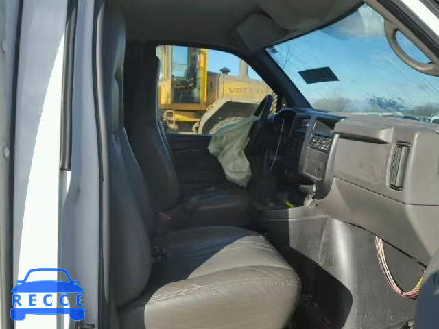 2007 GMC SAVANA G35 1GDGG31V971904659 image 4