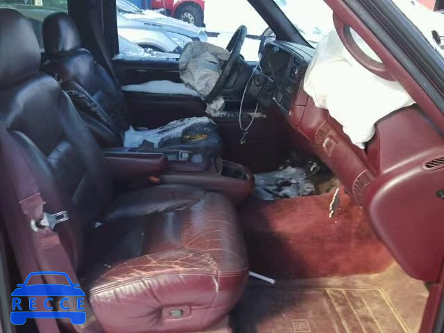 1997 GMC YUKON 1GKEK13R2VJ717912 image 4