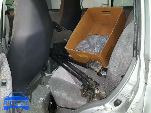 2001 CHEVROLET TRACKER ZR 2CNBJ734816925983 image 5