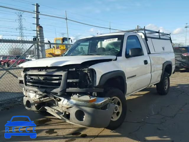 2003 GMC SIERRA C25 1GTHC24U73E101868 image 1