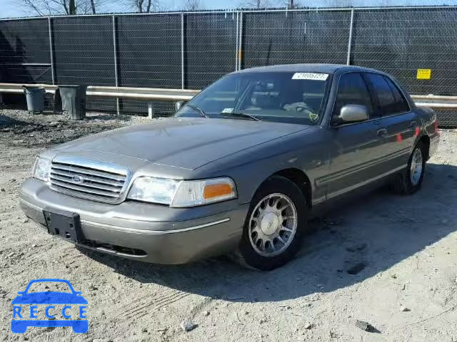 1999 FORD CROWN VICT 2FAFP74W1XX159978 image 1