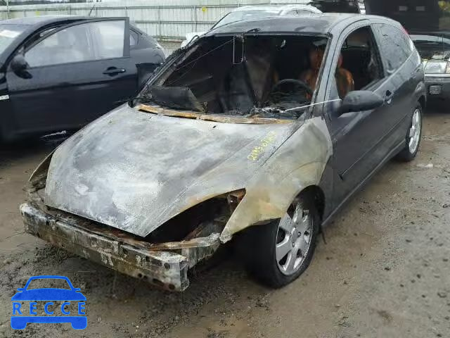 2002 FORD FOCUS ZX3 3FAFP31332R235310 Bild 1