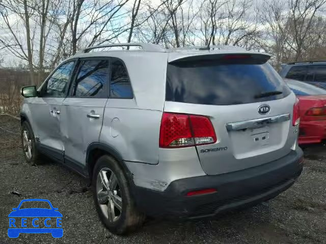 2013 KIA SORENTO EX 5XYKUDA26DG318628 image 2