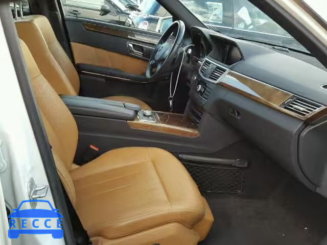 2011 MERCEDES-BENZ E550 WDDHF7CB7BA324816 image 4