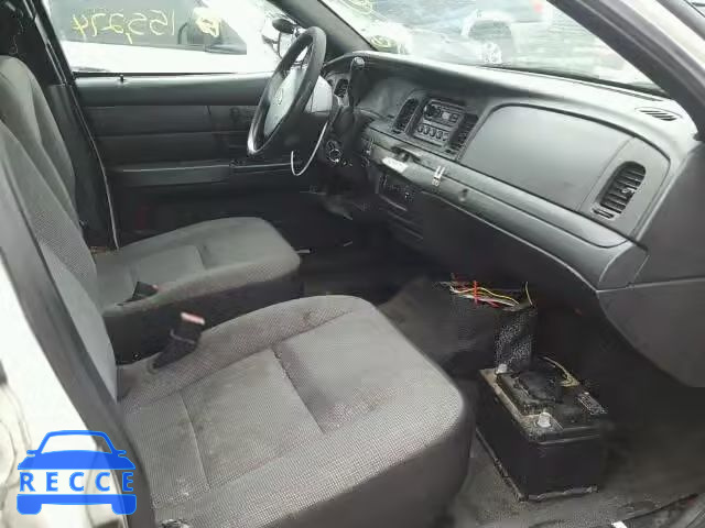 2006 FORD CROWN VIC 2FAHP71W86X125631 зображення 4