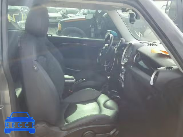 2010 MINI COOPER S WMWMF7C5XATX42158 image 4