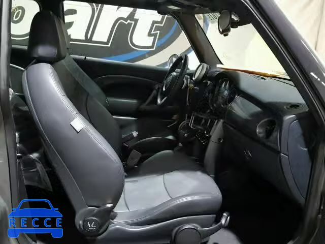 2006 MINI COOPER S WMWRE33576TG99927 image 4