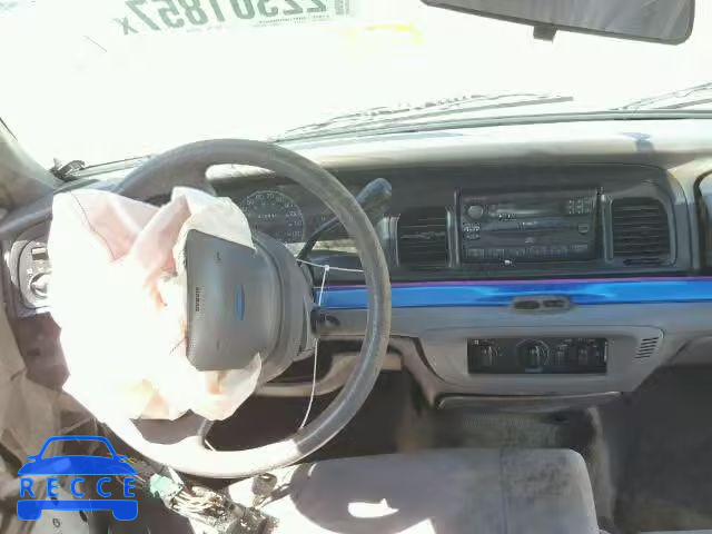 1998 FORD CROWN VICT 2FAFP73W6WX106886 image 8