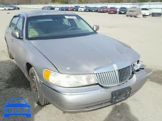 1999 LINCOLN TOWN CAR S 1LNFM82W7XY602948 image 0