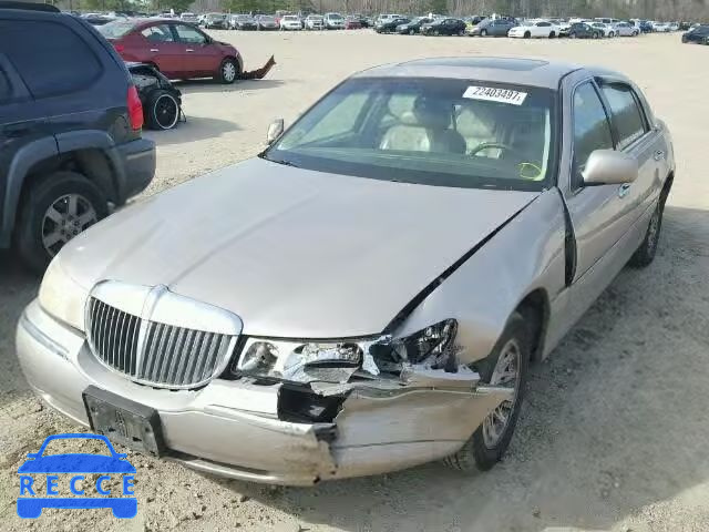 1999 LINCOLN TOWN CAR S 1LNFM82W7XY602948 image 1