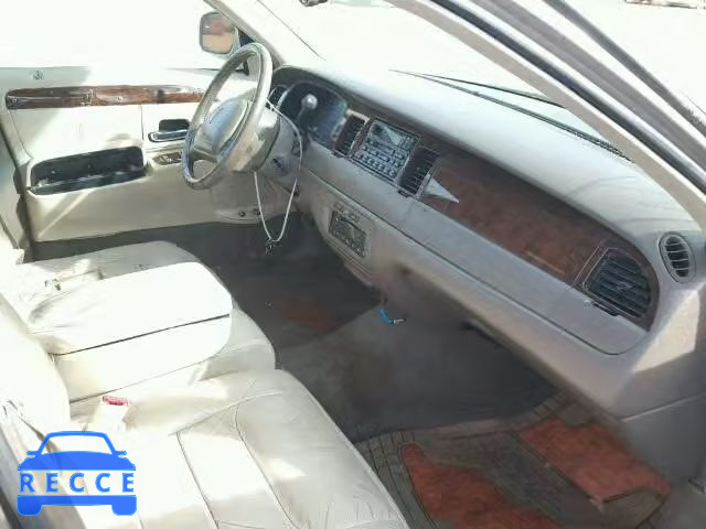 1999 LINCOLN TOWN CAR S 1LNFM82W7XY602948 image 4