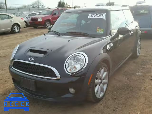 2010 MINI COOPER S WMWMF7C53ATX45886 image 1