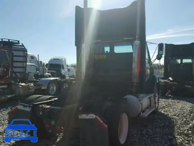 2005 STERLING TRUCK A9500 2FWBA2DE85AV23138 Bild 3