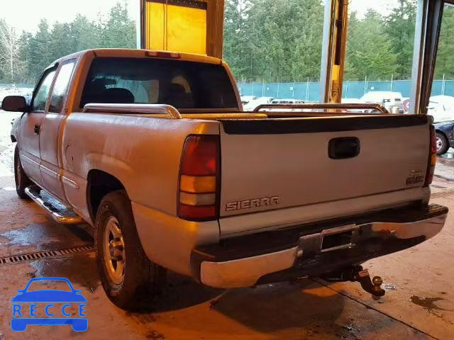 2002 GMC SIERRA C15 2GTEC19VX21150190 image 2