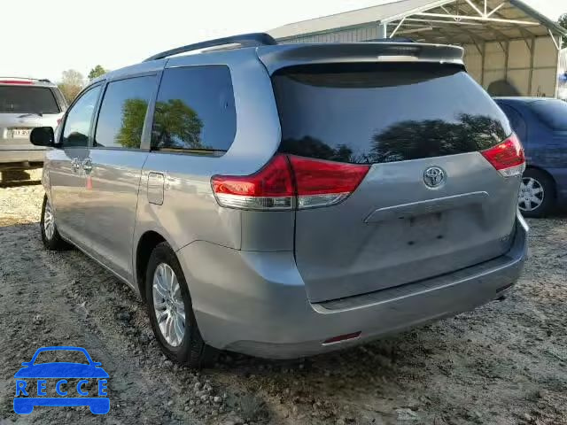 2013 TOYOTA SIENNA XLE 5TDYK3DC0DS388272 зображення 2