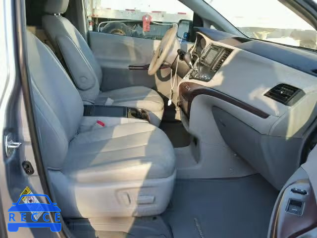 2013 TOYOTA SIENNA XLE 5TDYK3DC0DS388272 зображення 4