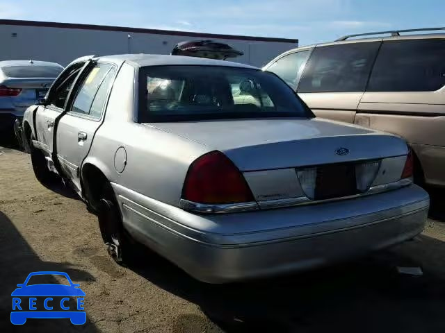 2000 FORD CROWN VICT 2FAFP73W8YX216289 image 2
