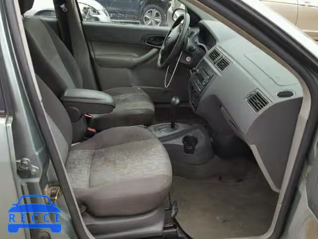 2005 FORD FOCUS ZXW 1FAFP36N35W174102 image 4