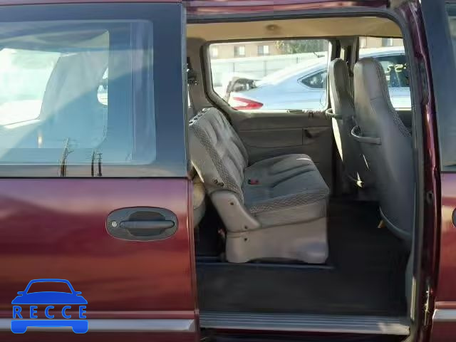 1998 PLYMOUTH VOYAGER 2P4FP25B5WR614399 image 5