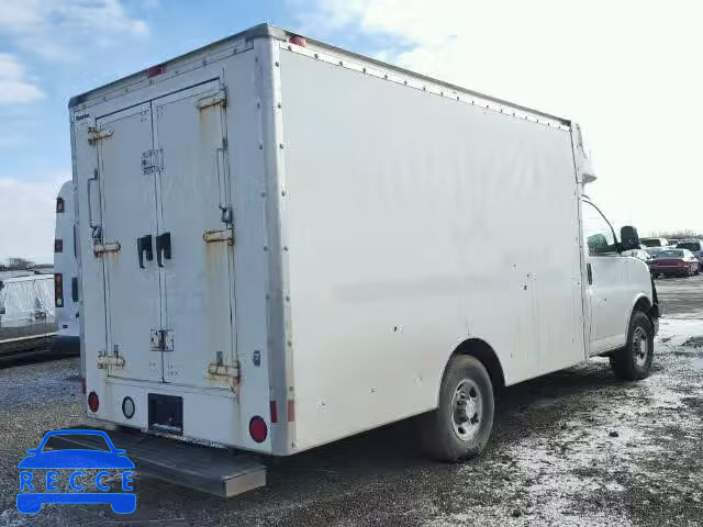 2004 CHEVROLET EXPRESS CU 1GBHG31U241244139 image 3