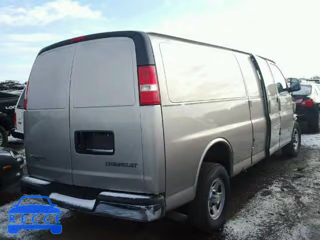 2003 CHEVROLET EXPRESS G2 1GCFG29T731166996 image 3