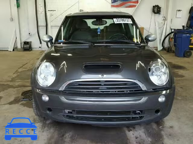 2006 MINI COOPER S WMWRE33516TL16917 image 8