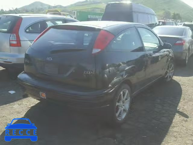 2004 FORD FOCUS ZX3 3FAFP31Z24R126456 зображення 3