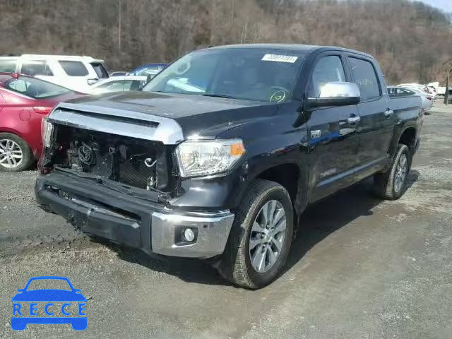 2017 TOYOTA TUNDRA CREWMAX 5TFHY5F11HX586347 Bild 1