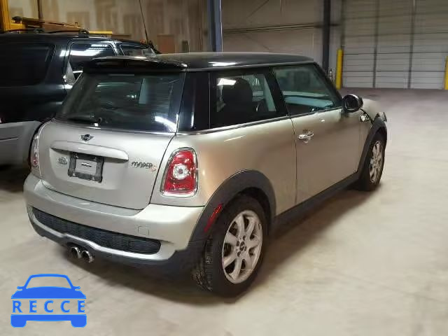 2010 MINI COOPER S WMWMF7C55ATZ34622 image 3