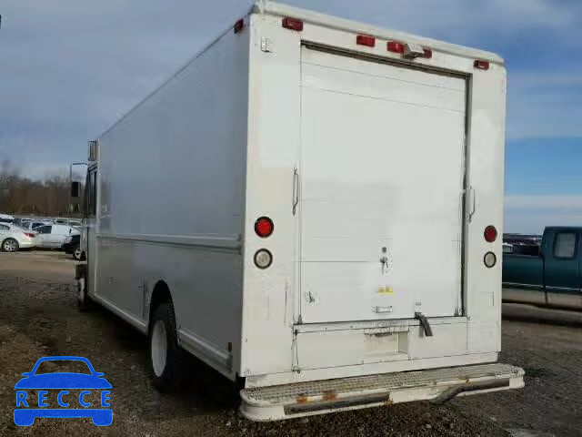 2000 FREIGHTLINER M LINE WAL 4UZA5FAC6YCG63745 Bild 2