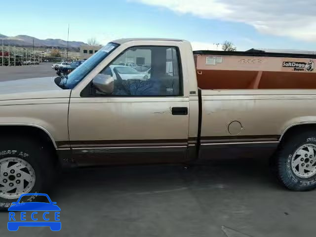 1988 CHEVROLET K2500 1GCFK24KXJE146714 Bild 9