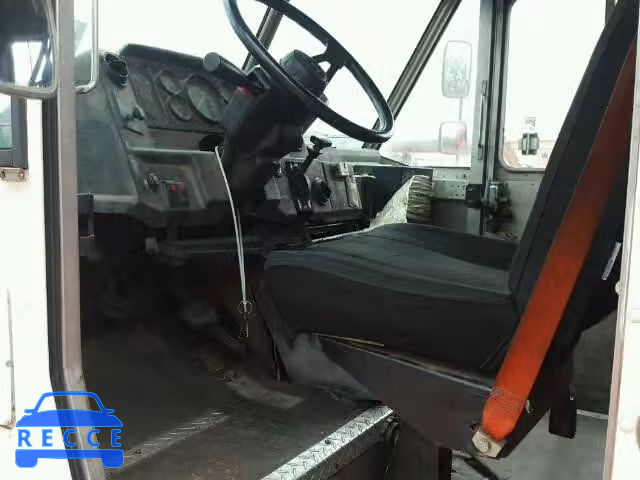 1999 FREIGHTLINER M LINE WAL 4UZA4FF43XCA61324 Bild 8