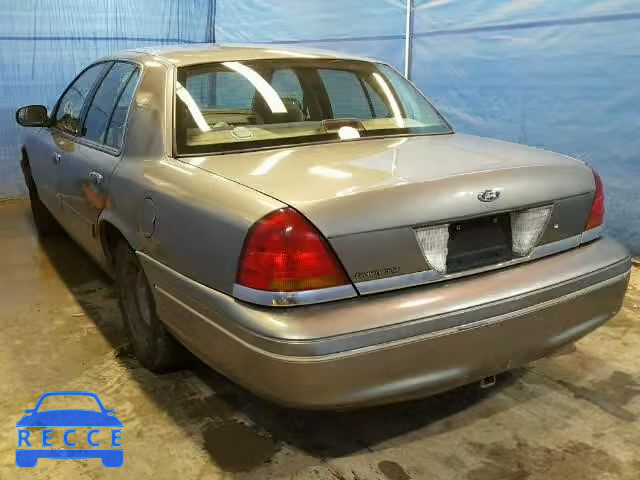 2000 FORD CROWN VICT 2FAFP73WXYX211532 image 2